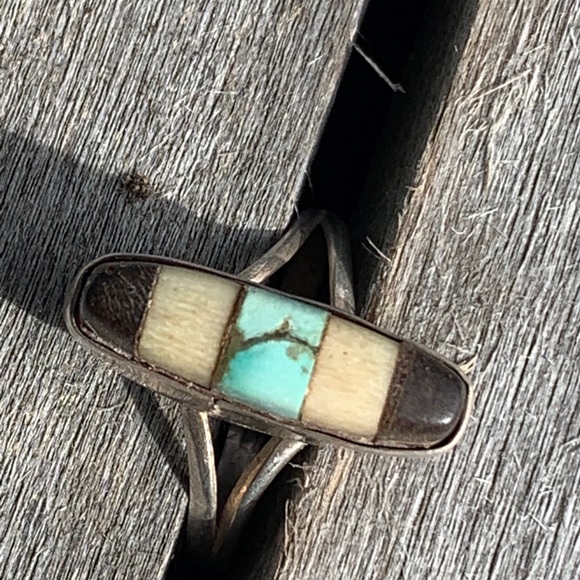 Native American | Multiple Stone and Sterling Ring - Picture 4 of 11